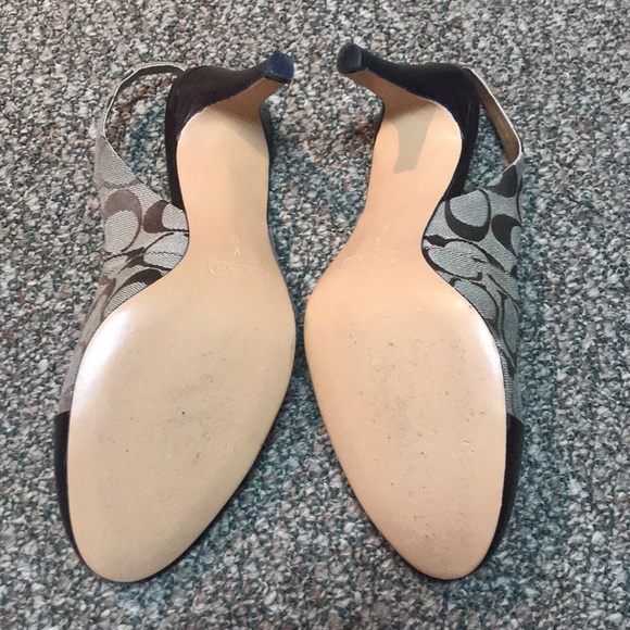 COACH Heels 🌺🌺🌺 - Picture 4 of 8